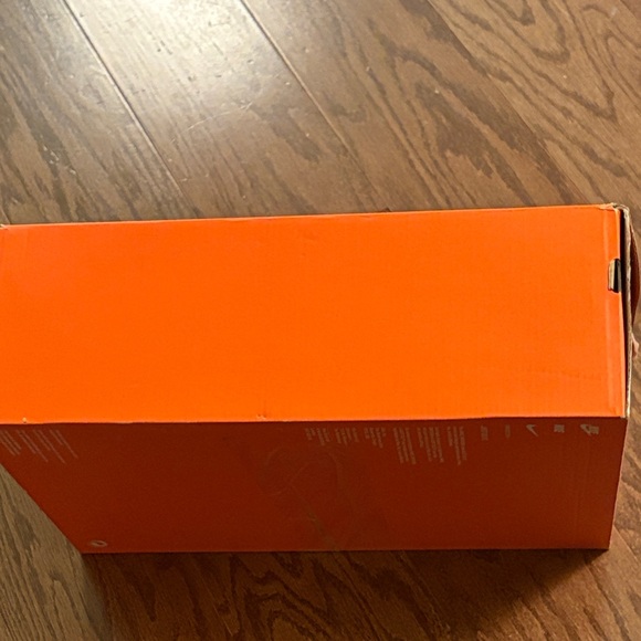 Nike Interact Run White Mesh Sneakers with Black and Yellow Highlights - Picture 9 of 9